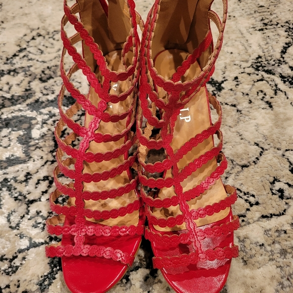 Ny vip women's red heels - Picture 5 of 6